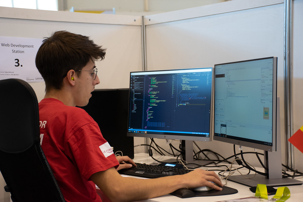 How To Immigrate To Canada As A Web Designer